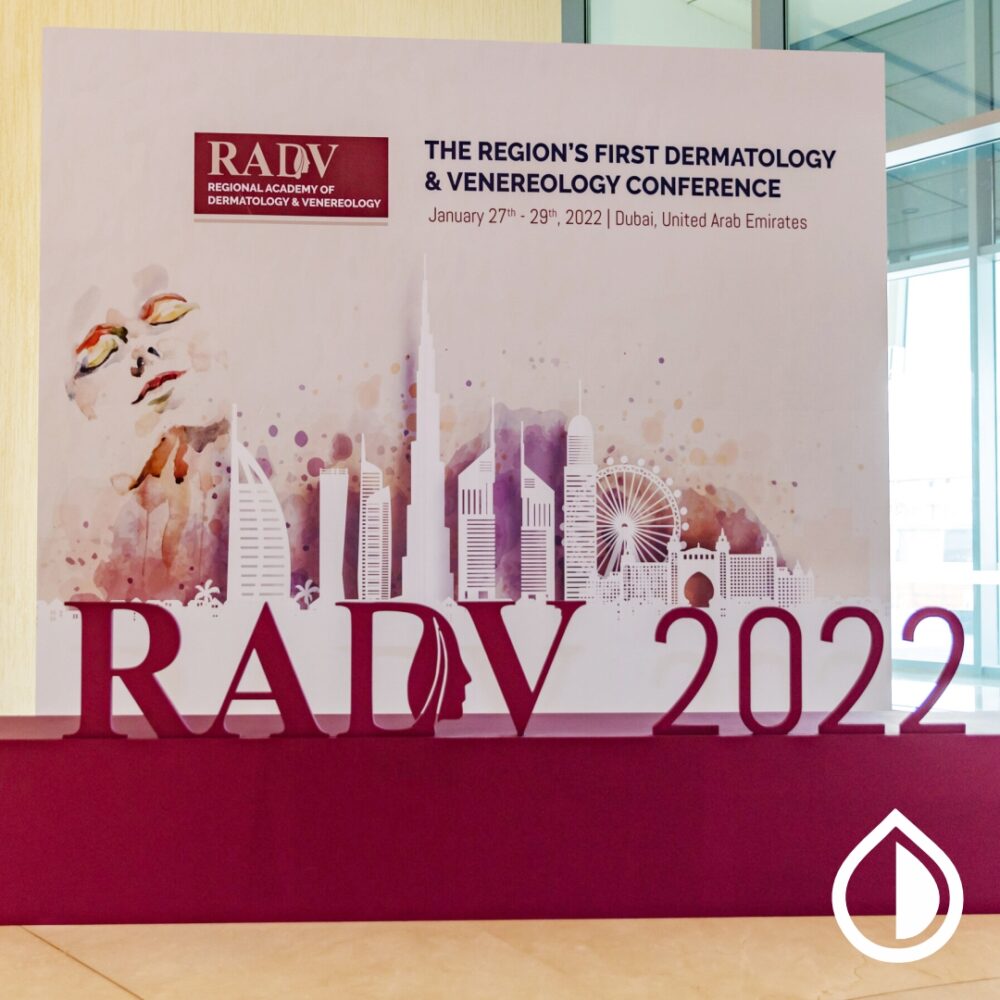 Custom printed backdrops for events, trade shows, and branding in Dubai. High-quality fabric, vinyl, and mesh options with vibrant full-color prints.